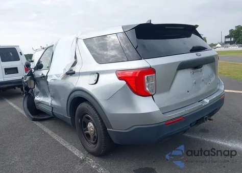 2021 Ford Police Interceptor z USA, uszkodzony, nr VIN 1FM5K8AC5MNA11894